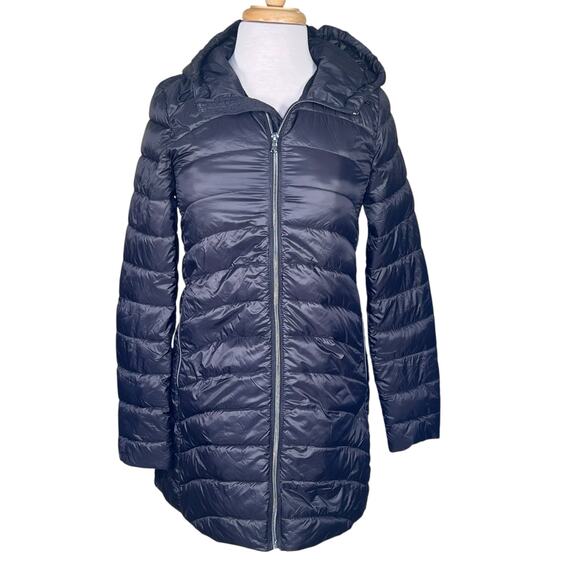 GAP Women’s Black Nylon Packable Puffer Coat Size XS Fits a Small NWOT - Picture 4 of 11